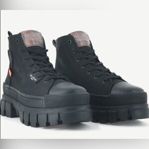 Palladium Black High-Top lugged platform boots sneakers